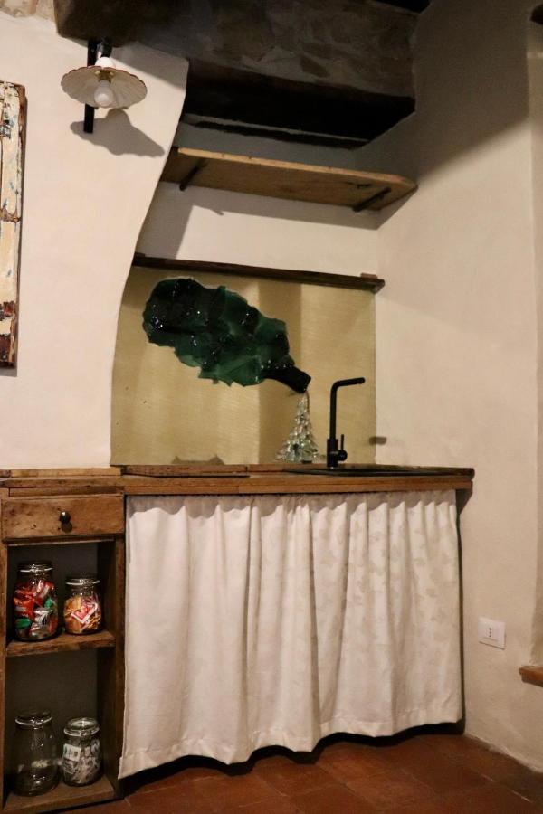 Apartamento La Casa Del Teatro Campiglia dʼOrcia Exterior foto
